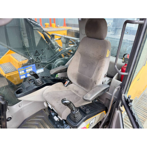 2019 Volvo EC300EL-45572317