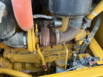 2018-caterpillar-140k-1424896-45573233