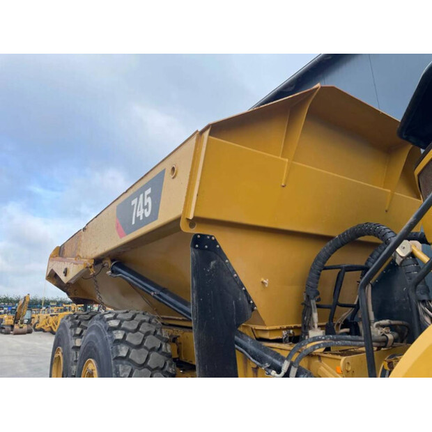 2018 Caterpillar 745-45573585