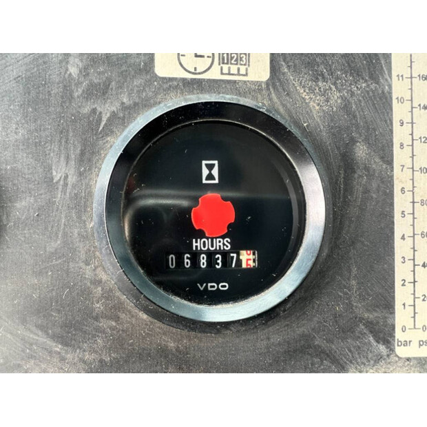 2006 بوماج BW24R-45573985