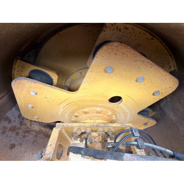 2011 Caterpillar CS76 XT-45574276