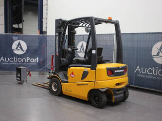 2003-jungheinrich-efg-vac25-45575314