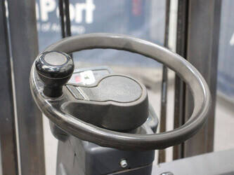 2003-jungheinrich-efg-vac25-45575338