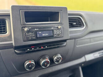 2020-renault-master-2-3dci-1424946-45575400