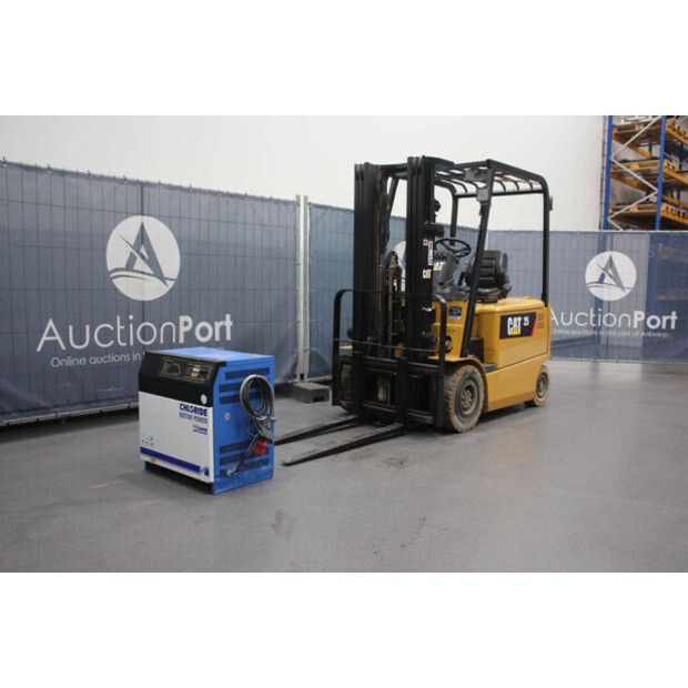 2005 Caterpillar EP25K-45575410