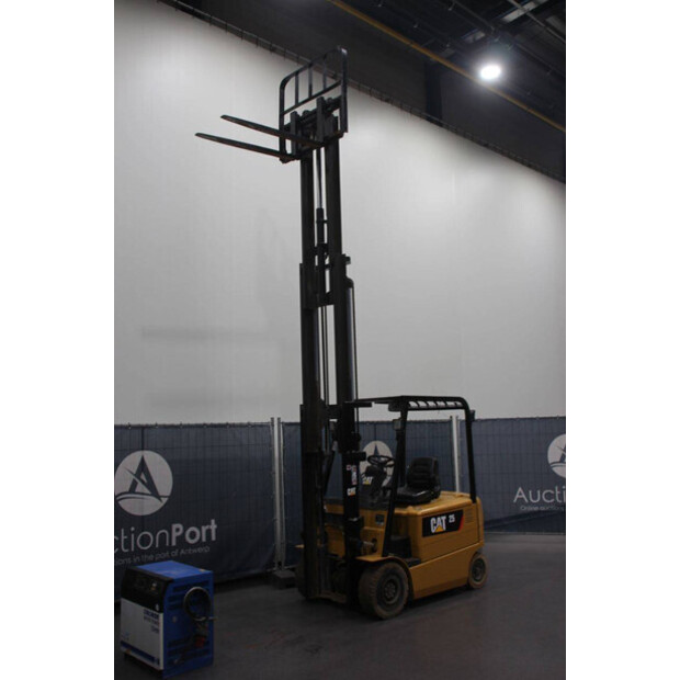 2005 Caterpillar EP25K-45575433