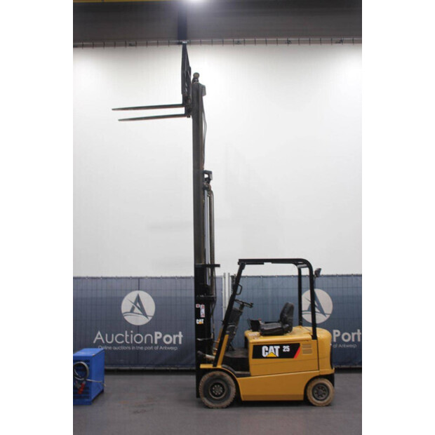 2005 Caterpillar EP25K-45575434