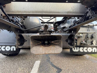 2018-mercedes-benz-actros-2542-1424950-45575505