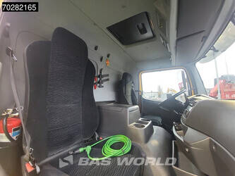 2016-mercedes-benz-atego-1524-1384896-45575614