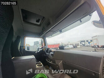 2016-mercedes-benz-atego-1524-1384896-45575616