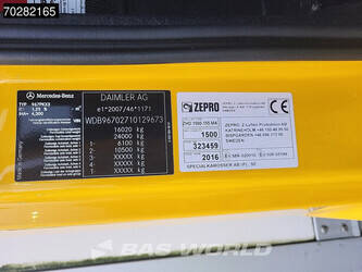 2016-mercedes-benz-atego-1524-1384896-45575640