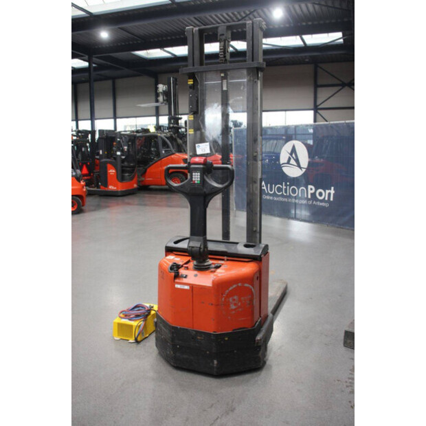 2004 BT S12-45575821