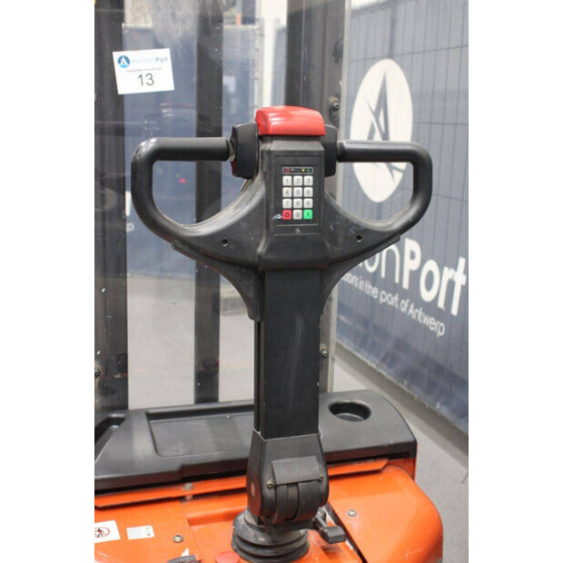 2004 BT S12-45575831