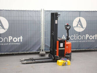 صورة ل رافع منصات للمشاة 2004 بي تي S12 للبيع في فرنسا