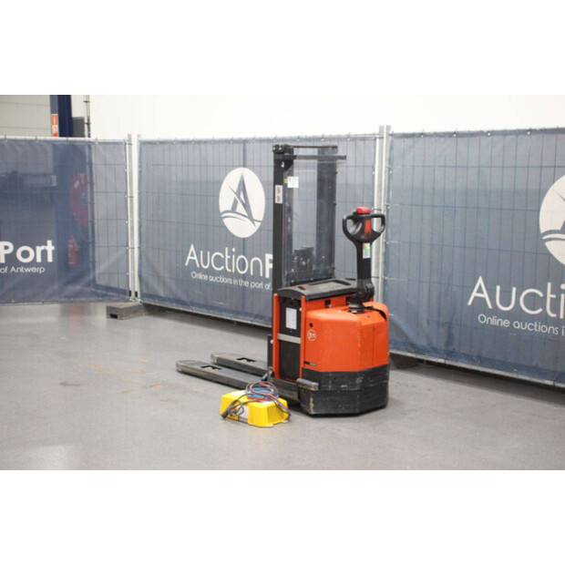 2004 BT S12-45575894