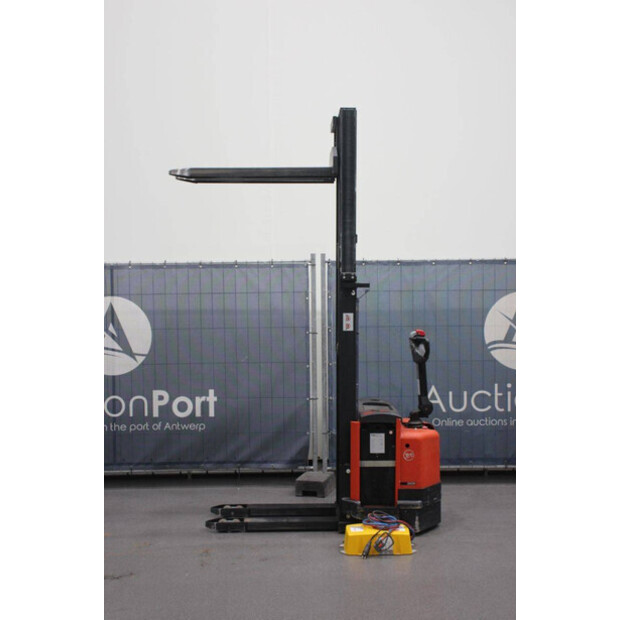 2004 BT S12-45575913