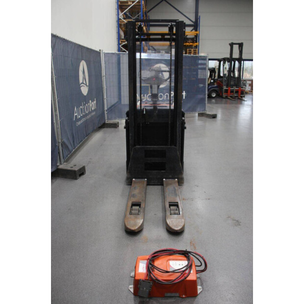 2004 BT SPE 160-45575971