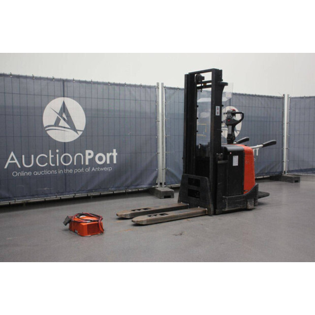 2004 BT SPE 160-45575973