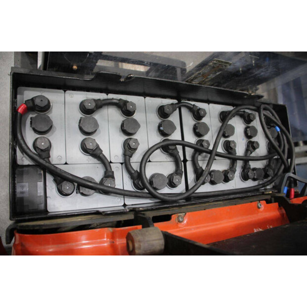 2004 BT SPE 160-45575979