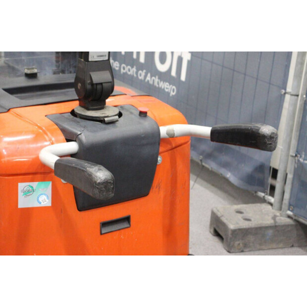 2004 BT SPE 160-45575984