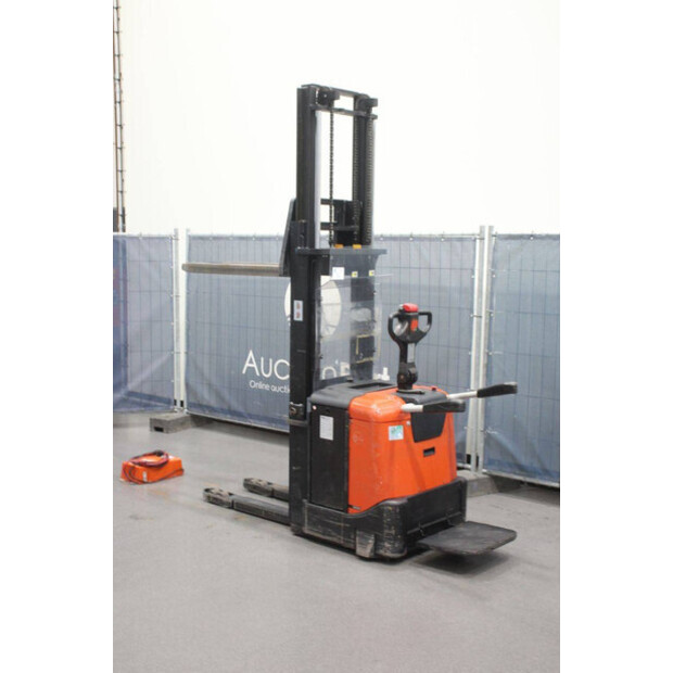 2004 BT SPE 160-45575993