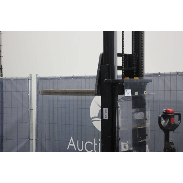 2004 BT SPE 160-45575994