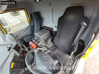 2013-mercedes-benz-atego-1324-1391479-45576025