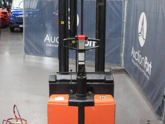 2000-toyota-sll16-45576141