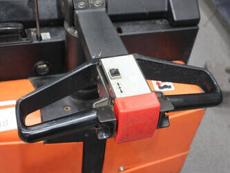 2000-toyota-sll16-45576151