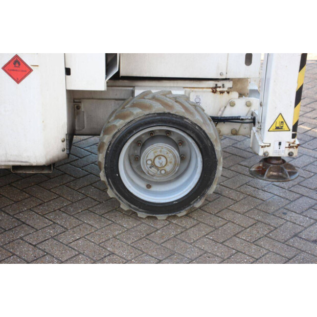 2016 Genie GS2669RT-45576310