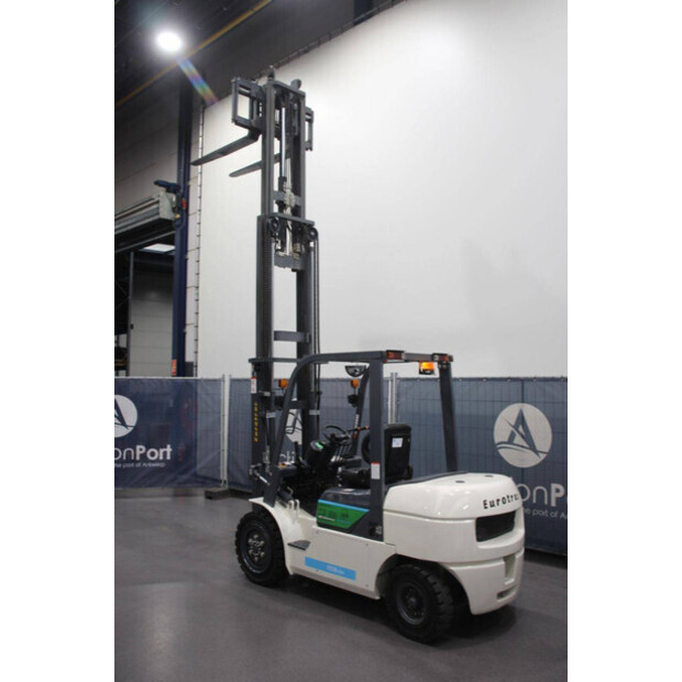 2023 Eurotrac FB30-45576363