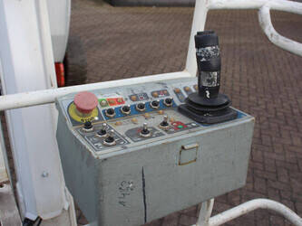 2015-manitou-150aetjl-1424980-45576483