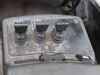 2004-yale-gdp160eb-45576530