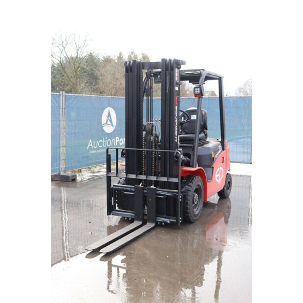 2023 EP Equipment EFL253-B-45576621