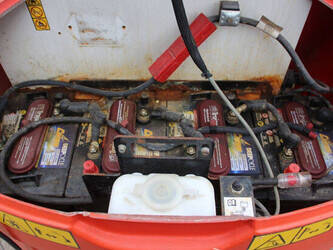 2012-jlg-toucan-8e-1424985-45576665