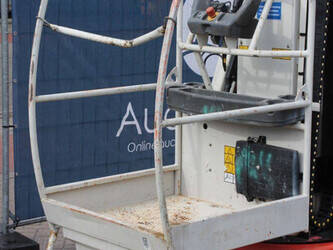 2012-jlg-toucan-8e-1424985-45576679