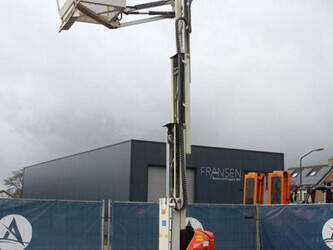 2012-jlg-toucan-8e-1424985-45576689