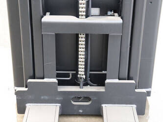 2025-ep-equipment-esl122-45576704