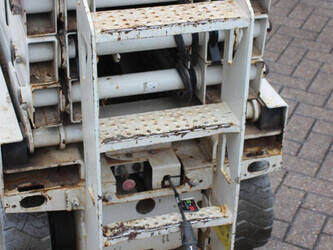 2013-genie-gs-2632-1424997-45577027