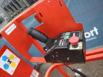 2013-genie-gs-2632-1424997-45577030