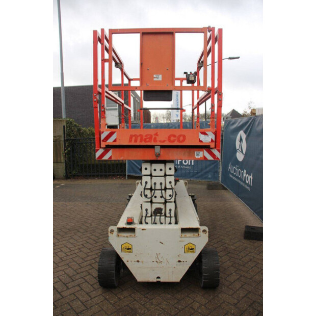 2013 Holland Lift Ecostar HL-11812-45577139