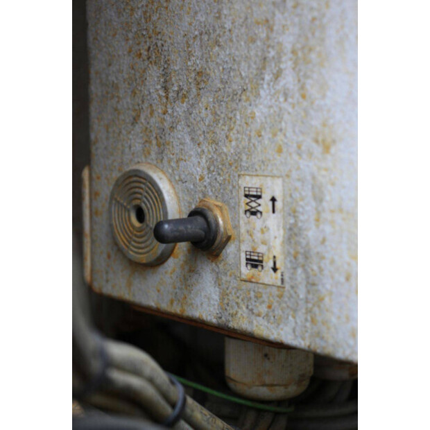 2013 Holland Lift Ecostar HL-11812-45577158