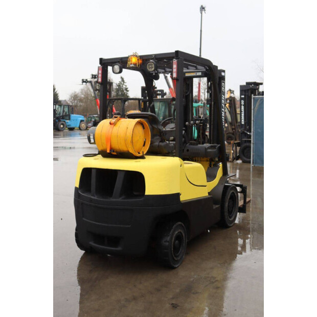 2017 Hyster H2.5XT-45577181