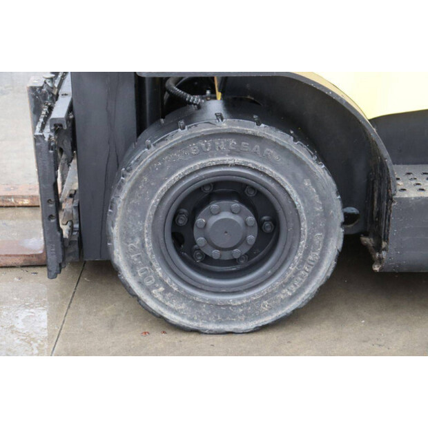 2017 Hyster H2.5XT-45577191