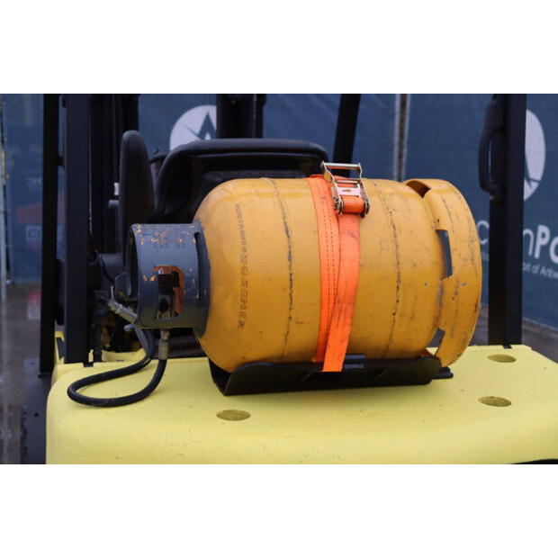 2017 Hyster H2.5XT-45577194