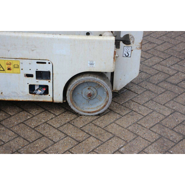 2013 جيني GS-1932-45577240