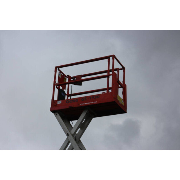 2013 جيني GS-1932-45577254