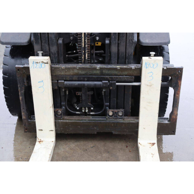 2015 Yale GLP30VX E2345-45577301