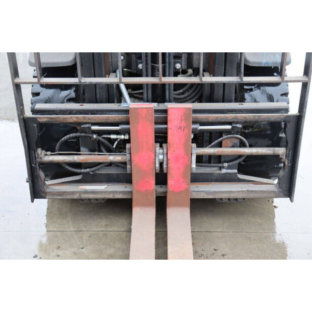 2017 Hyster H2.5FT-45577387