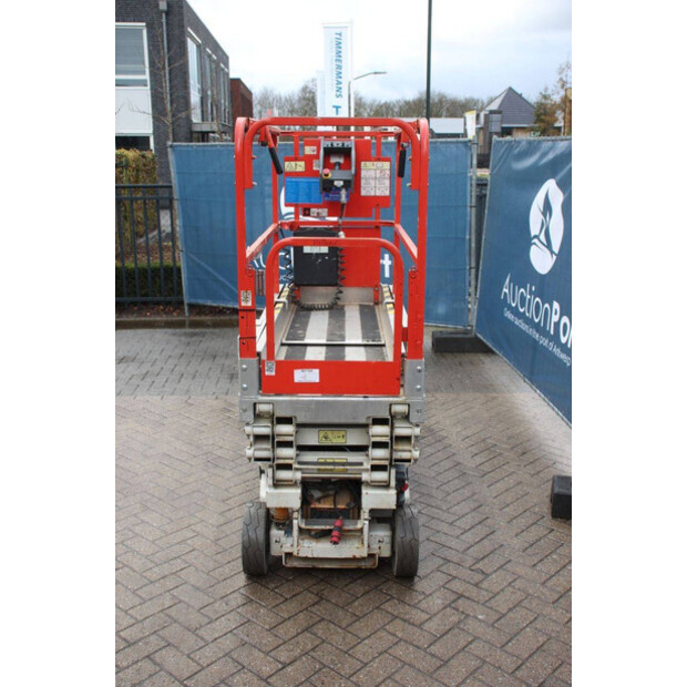 2014 جيه ال جي 1930ES-45577457